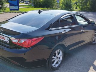 2010 Hyundai Sonata VI (YF), чёрный, 1250000 рублей, вид 4