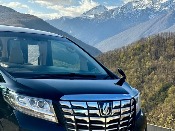 2016 Toyota Alphard III, чёрный, 3300000 рублей