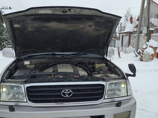 1998 Toyota Land Cruiser 100 Series, серебристый, 2100000 рублей, вид 3