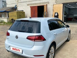 2018 Volkswagen Golf VII Рестайлинг, белый, 2000000 рублей, вид 4