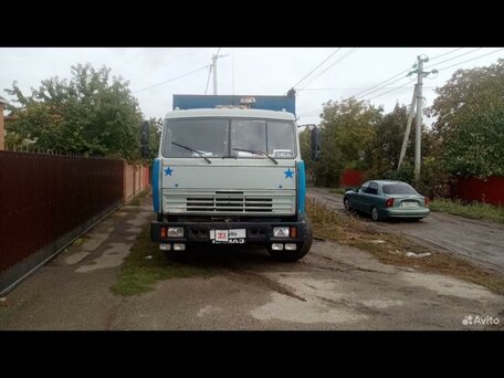2005 КамАЗ 53215, серебристый, 1650000 рублей, вид 2