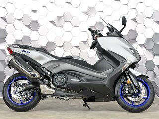 2017 Yamaha TMAX, серебристый, 979000 рублей, вид 3