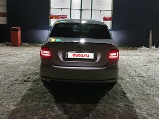 2015 Volkswagen Polo V Рестайлинг, белый, 950000 рублей, вид 2