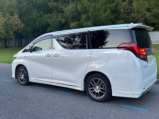 2016 Toyota Alphard III, белый, 4150000 рублей, вид 4