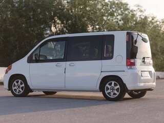 2002 Honda Mobilio I, белый, 590000 рублей, вид 5