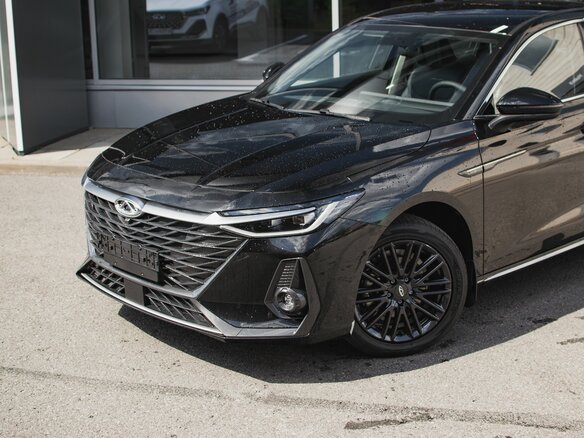 2025 Chery Arrizo 8, чёрный, 2836350 рублей - вид 3