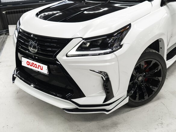 2017 Lexus LX 570 III Рестайлинг 2, белый, 7600000 рублей - вид 4