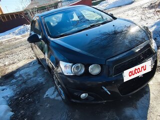 2014 Chevrolet Aveo II, чёрный, 600000 рублей, вид 2