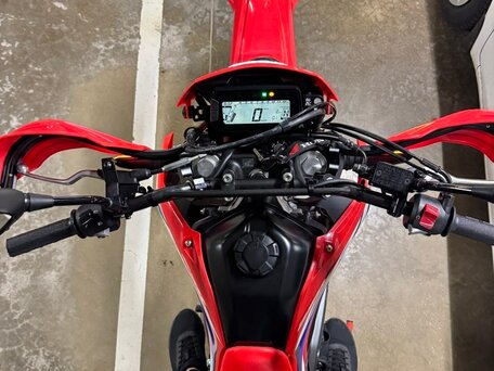 2024 Honda CRF 250L, красный, 700000 рублей, вид 3