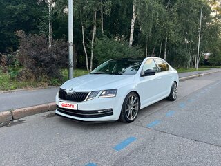 2018 Skoda Octavia III (A7) Рестайлинг, белый, 2200000 рублей, вид 1