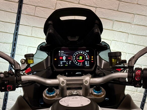 2026 Ducati Multistrada V4, белый, 4380000 рублей - вид 17