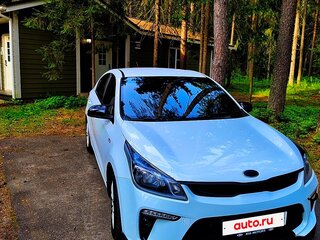2017 Kia Rio IV, белый, 1290000 рублей, вид 2