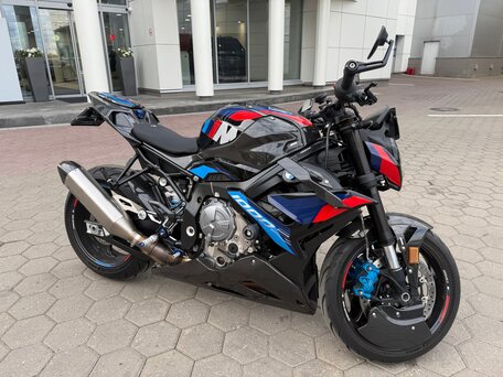2022 BMW M 1000 R, чёрный, 2000000 рублей, вид 3