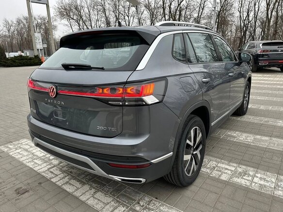 2023 Volkswagen Tayron I Рестайлинг, серый - вид 3