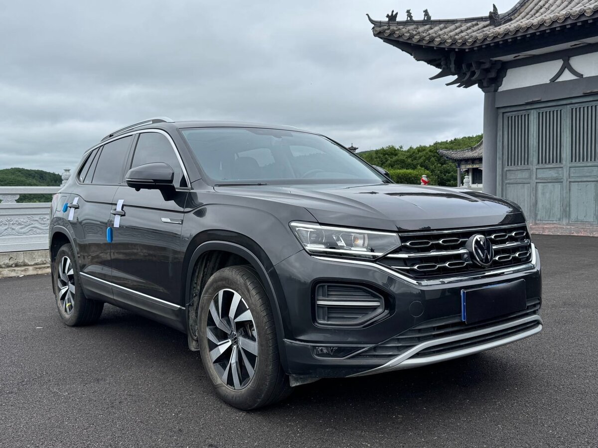 Открыть фотографии: Volkswagen Tayron I