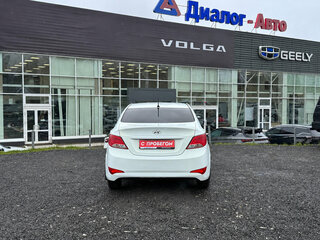 2016 Hyundai Solaris I Рестайлинг, белый, 894000 рублей, вид 4