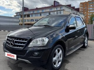 2008 Mercedes-Benz M-Класс 320 II (W164) Рестайлинг, чёрный, 1380000 рублей, вид 2