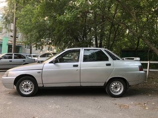 2004 Lada (ВАЗ) 2110, серебристый, 125000 рублей, вид 4