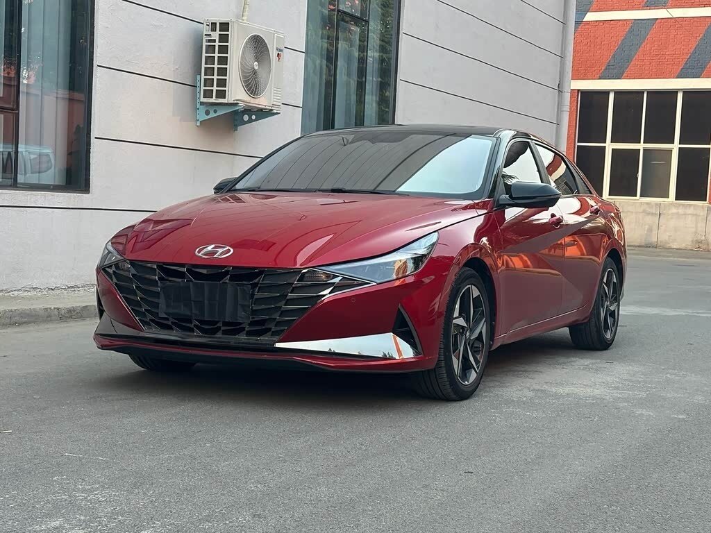 Открыть фотографии: Hyundai Elantra VII (CN7)