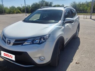 2014 Toyota RAV4 IV (XA40), белый, 2100000 рублей, вид 1