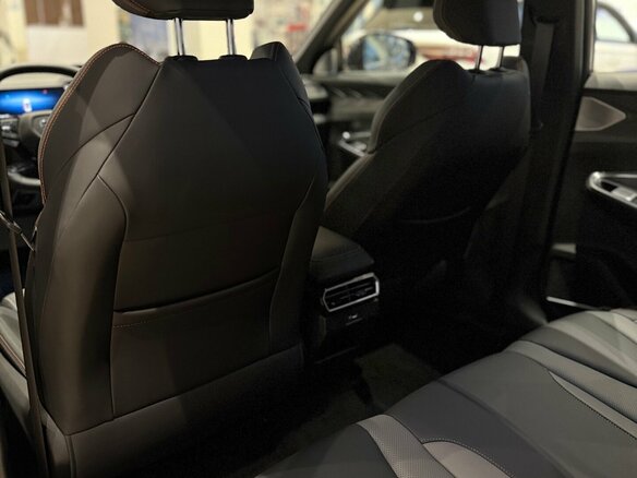 2026 Geely Cityray, серый, 3344990 рублей - вид 10