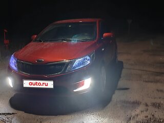2013 Kia Rio 5-speed III, красный, 780000 рублей, вид 1