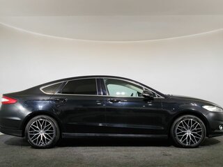 2015 Ford Mondeo V, чёрный, 1480000 рублей, вид 4