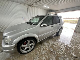 2001 Mercedes-Benz M-Класс AMG 55 AMG I (W163) Рестайлинг, серебристый, 770000 рублей, вид 4