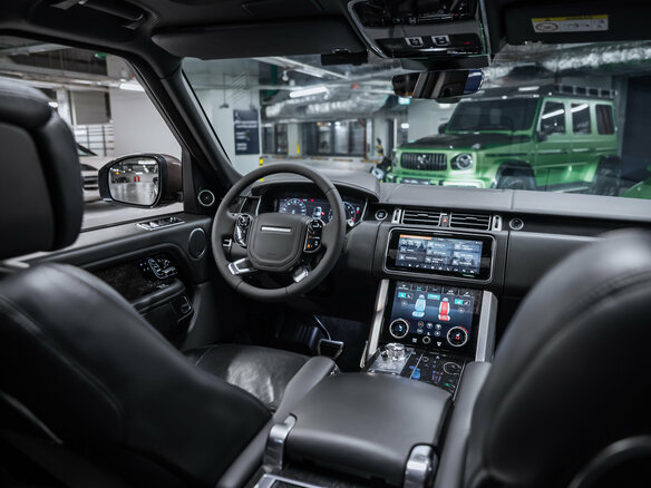 2019 Land Rover Range Rover Long IV Рестайлинг, серебристый, 6190000 рублей - вид 12