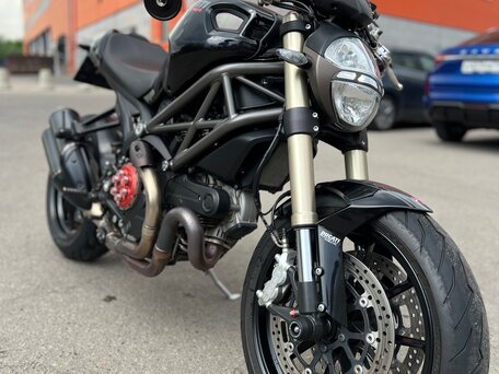 2010 Ducati Monster 1100, чёрный, 650000 рублей, вид 1