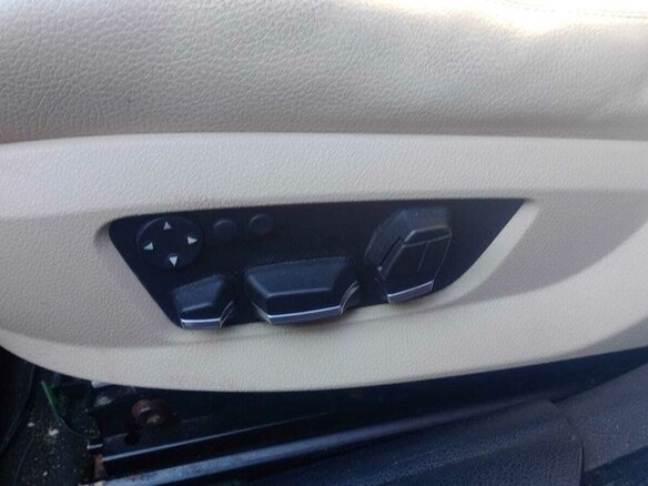 2010 BMW 5 серии 523i VI (F10/F11/F07), белый, 1500000 рублей - вид 13