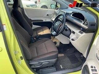 2023 Toyota Sienta III, зелёный, 1450000 рублей, вид 4