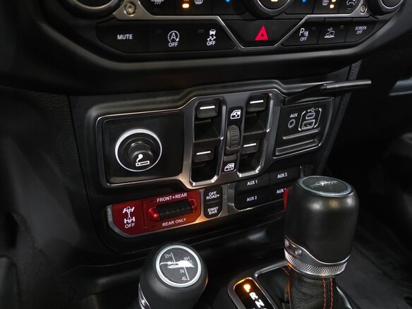 2022 Jeep Gladiator II (JT), красный, 5990005 рублей - вид 16
