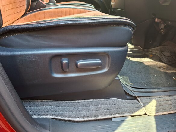 2016 Toyota Estima III Рестайлинг 3, красный, 2880000 рублей - вид 20