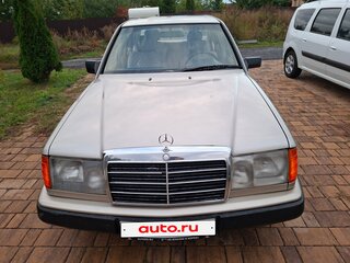 1988 Mercedes-Benz W124 230 4-speed, серебристый, 430000 рублей, вид 2