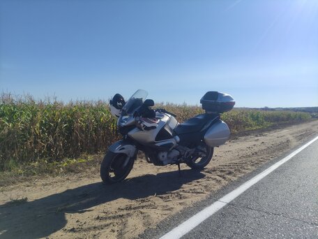 2010 Honda NT700V Deauville, серебристый, 620000 рублей, вид 1