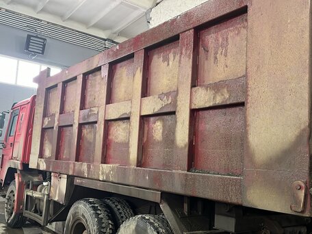 2007 Sinotruk Howo A5, красный, 1100000 рублей, вид 5