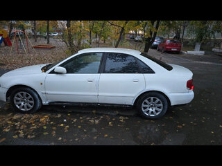 1997 Audi A4 I (B5), белый, 150000 рублей, вид 1