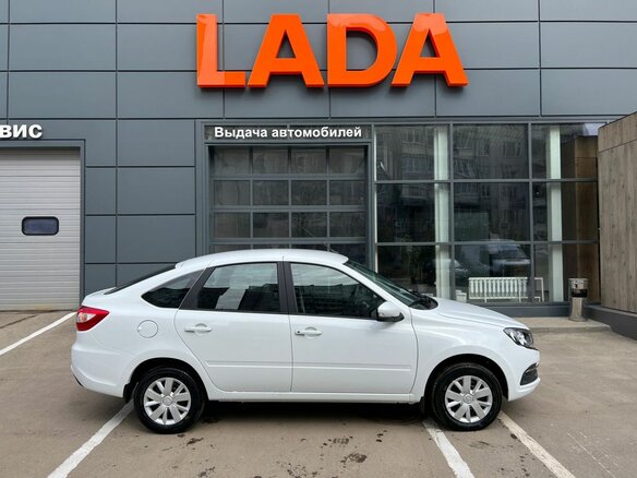 2026 Lada (ВАЗ) Granta I Рестайлинг, белый, 1131000 рублей - вид 5