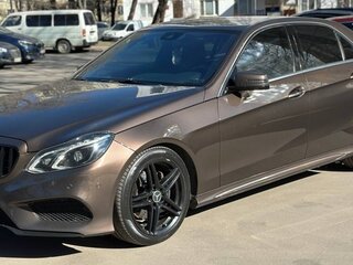 2014 Mercedes-Benz E-Класс 200 IV (W212, S212, C207) Рестайлинг, коричневый, 1900000 рублей, вид 1