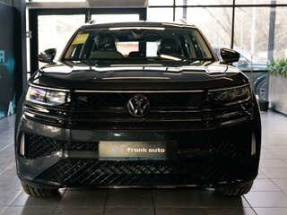 2026 Volkswagen Tavendor I, чёрный, 6000000 рублей, вид 2