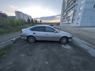 1998 Toyota Avensis I, серебристый, 450000 рублей, вид 4