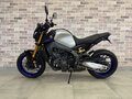2023 Yamaha MT-09 (FZ-09), чёрный, 1182000 рублей - вид 2