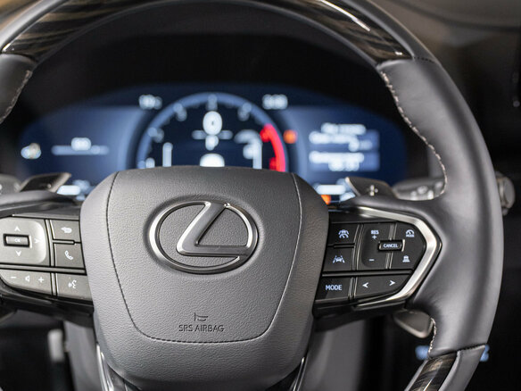 2025 Lexus LX 600 IV, чёрный, 19390000 рублей - вид 13