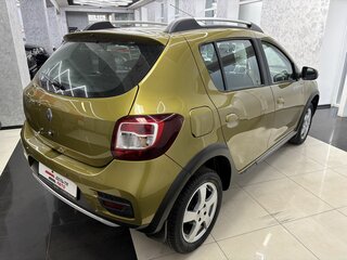 2016 Renault Sandero Stepway II, зелёный, 999000 рублей, вид 5