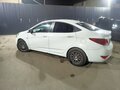2016 Hyundai Solaris I Рестайлинг, белый, 450000 рублей - вид 3
