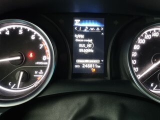2021 Toyota Camry VIII (XV70) Рестайлинг, белый, 2100000 рублей, вид 5