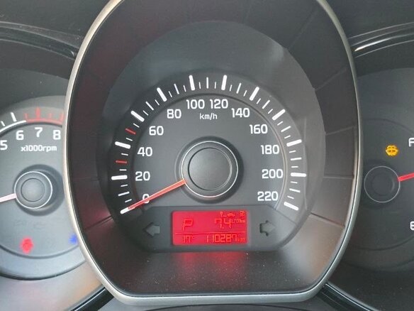 2015 Kia Rio III Рестайлинг, белый, 1100000 рублей - вид 16