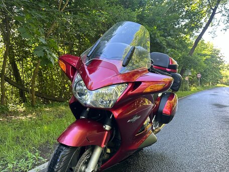 2008 Honda ST 1300, красный, 650000 рублей, вид 1