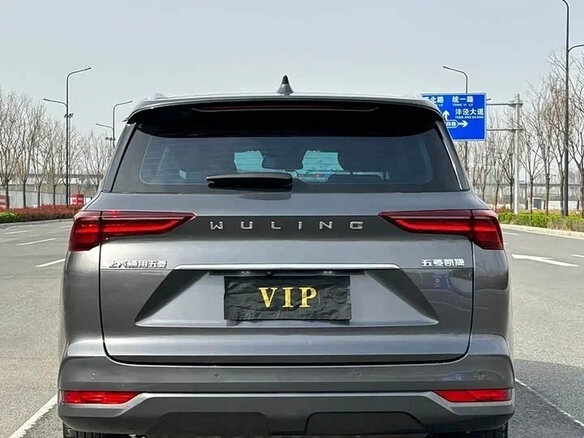 2023 Wuling Victory, серый, 1414007 рублей - вид 4